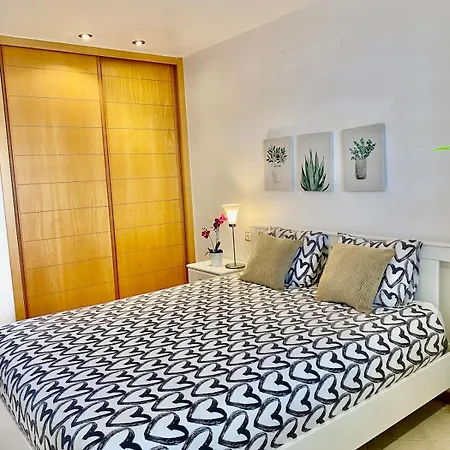 Elegant - Oceanview, Heated Pool