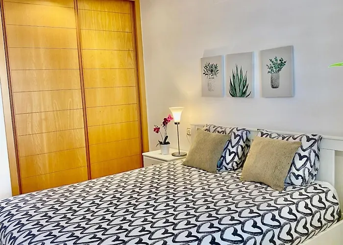 Elegant - Oceanview, Heated Pool