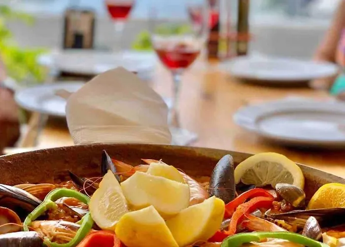 Апартаменти Elegant - Oceanview, Heated Pool