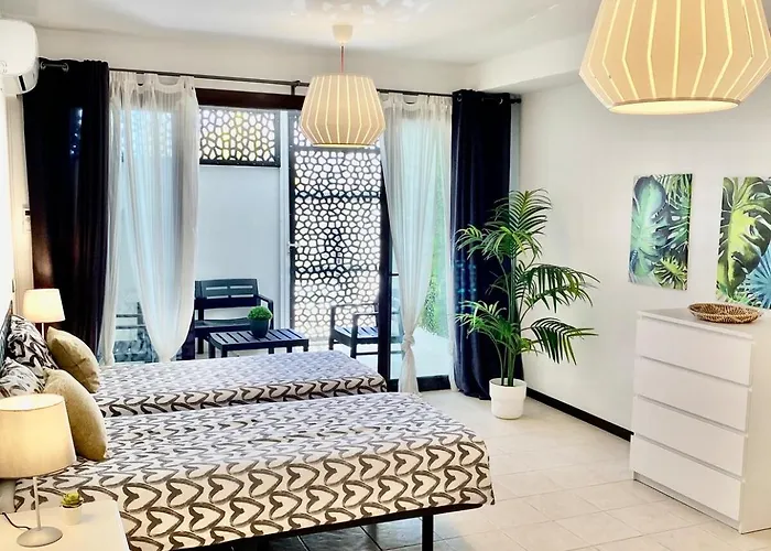 Elegant - Oceanview, Heated Pool *