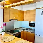 Elegant - Oceanview, Heated Pool 公寓 *