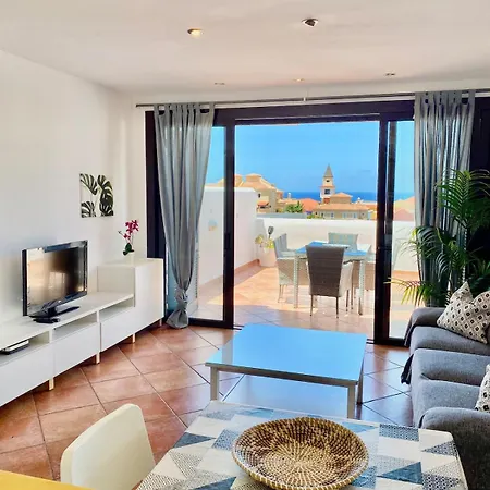Elegant - Oceanview, Heated Pool Апартаменты